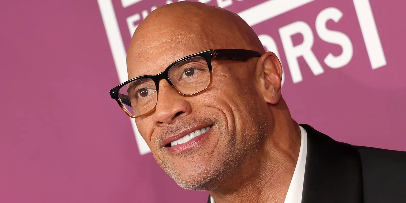 Dwayne Johnson, necunoscut ca 70‑an în noul film