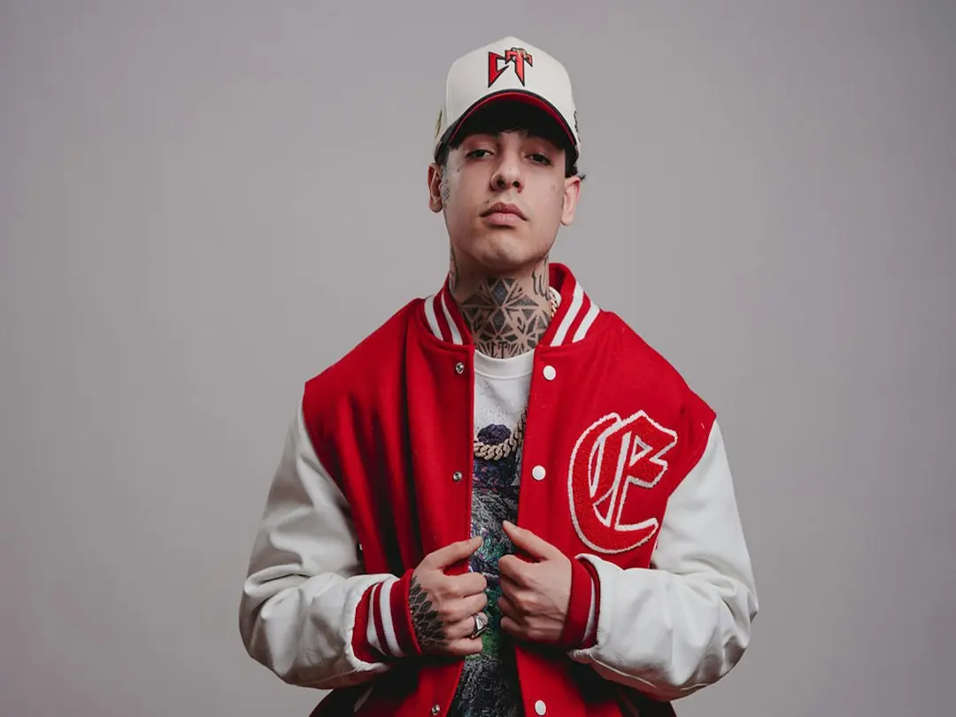 Eminem îi ia apărarea lui Kid Rock în ciuda valului de critici politice