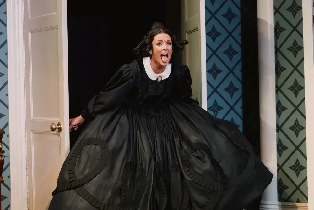 Jane Krakowski revine pe scenele din Londra cu spectaculul „Oh, Mary!