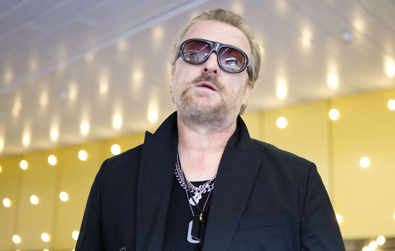 Jez Williams lansează primul său album solo