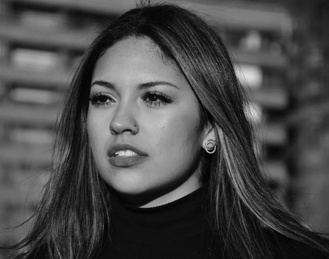 Kany García a povestit din inimă la Latin Music Week: chitara, amintiri și cântecele care o definesc