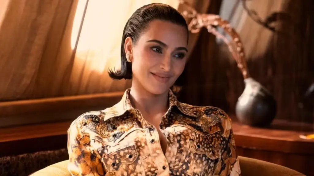 Schimbare de look pentru Kim Kardashian: Vedeta a adoptat un bob chic