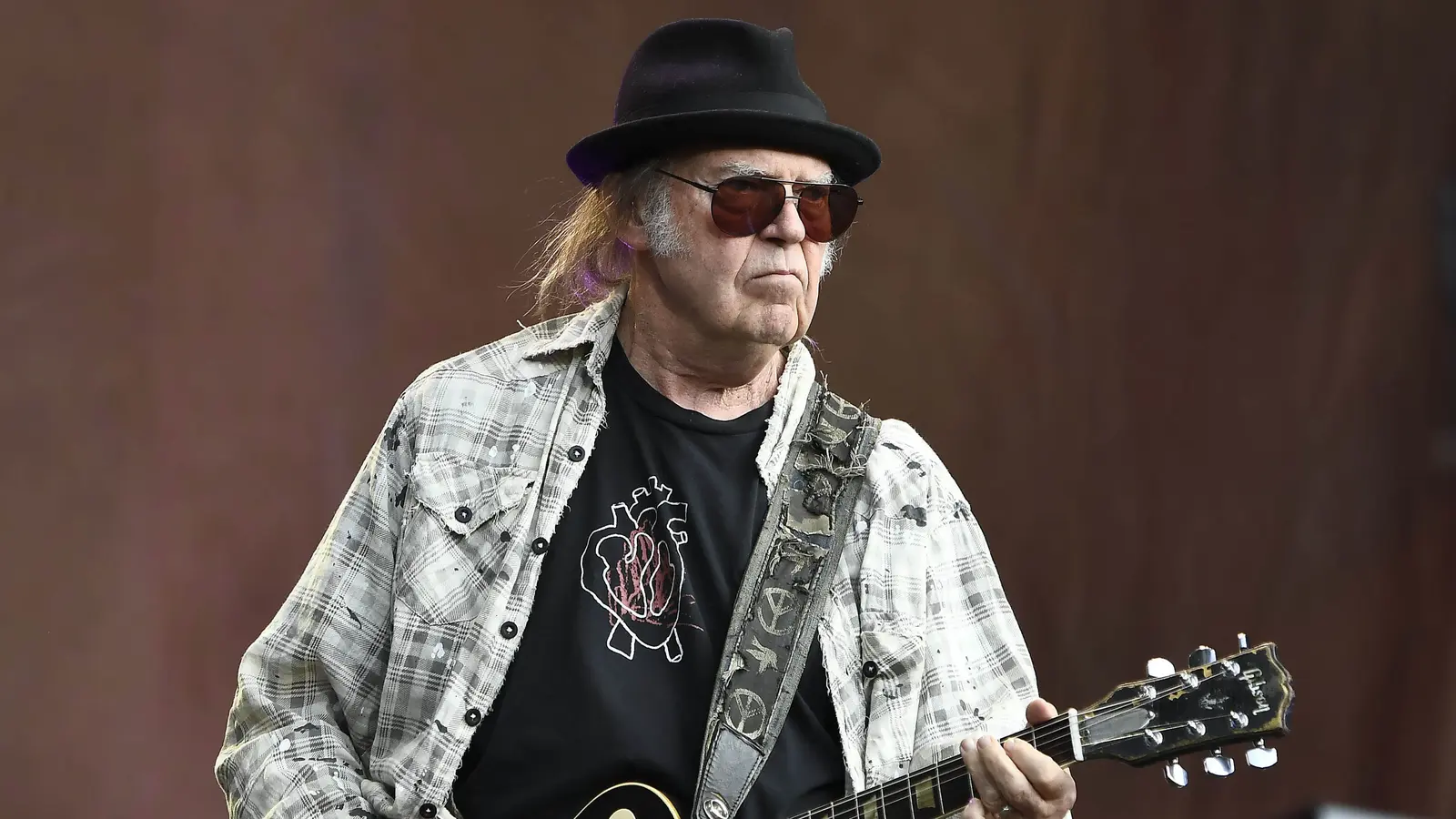 Neil Young dă în judecată pe Trump: 10 milioane de dolari pentru furtul melodiilor
