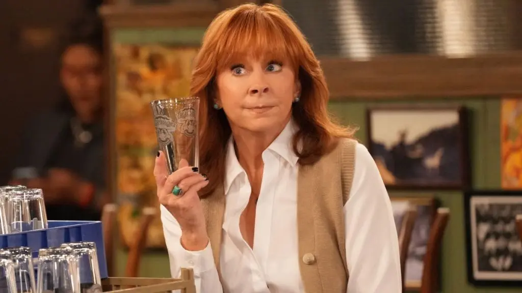 Reba McEntire onorează Dolly Parton în episodul special