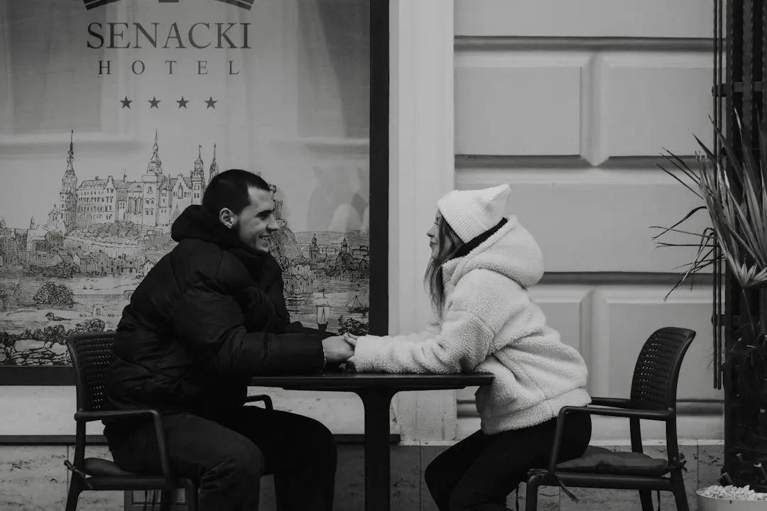 Tinasă sărbătorește un moment definitor în carieră cu lansarea albumului Popstar