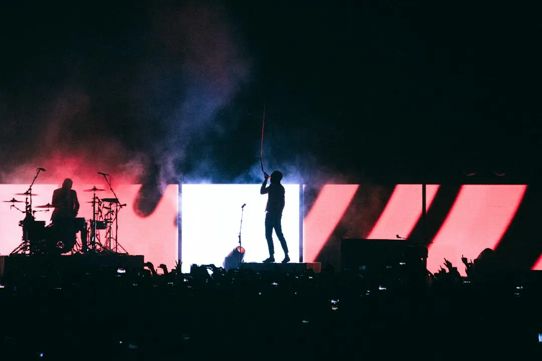 Twenty One Pilots strălucesc în Columbus cu un concert record